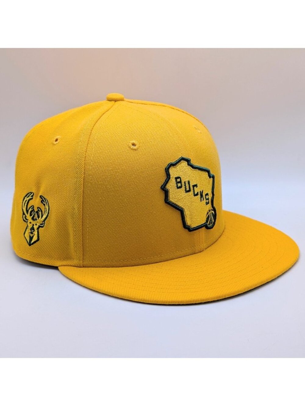 Milwaukee Bucks New Era Gold Yellow NBA 59FIFTY Fitted Hat Size 7 Basketball